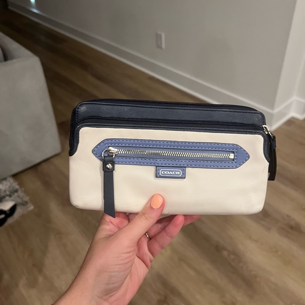 Coach White and Blue Leather wallet